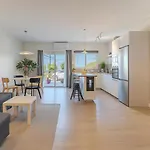 Loft The Pa By Paramount Holidays *